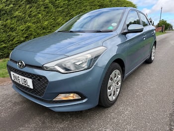 Used Hyundai i20 2016 for sale - 79812212: Photo