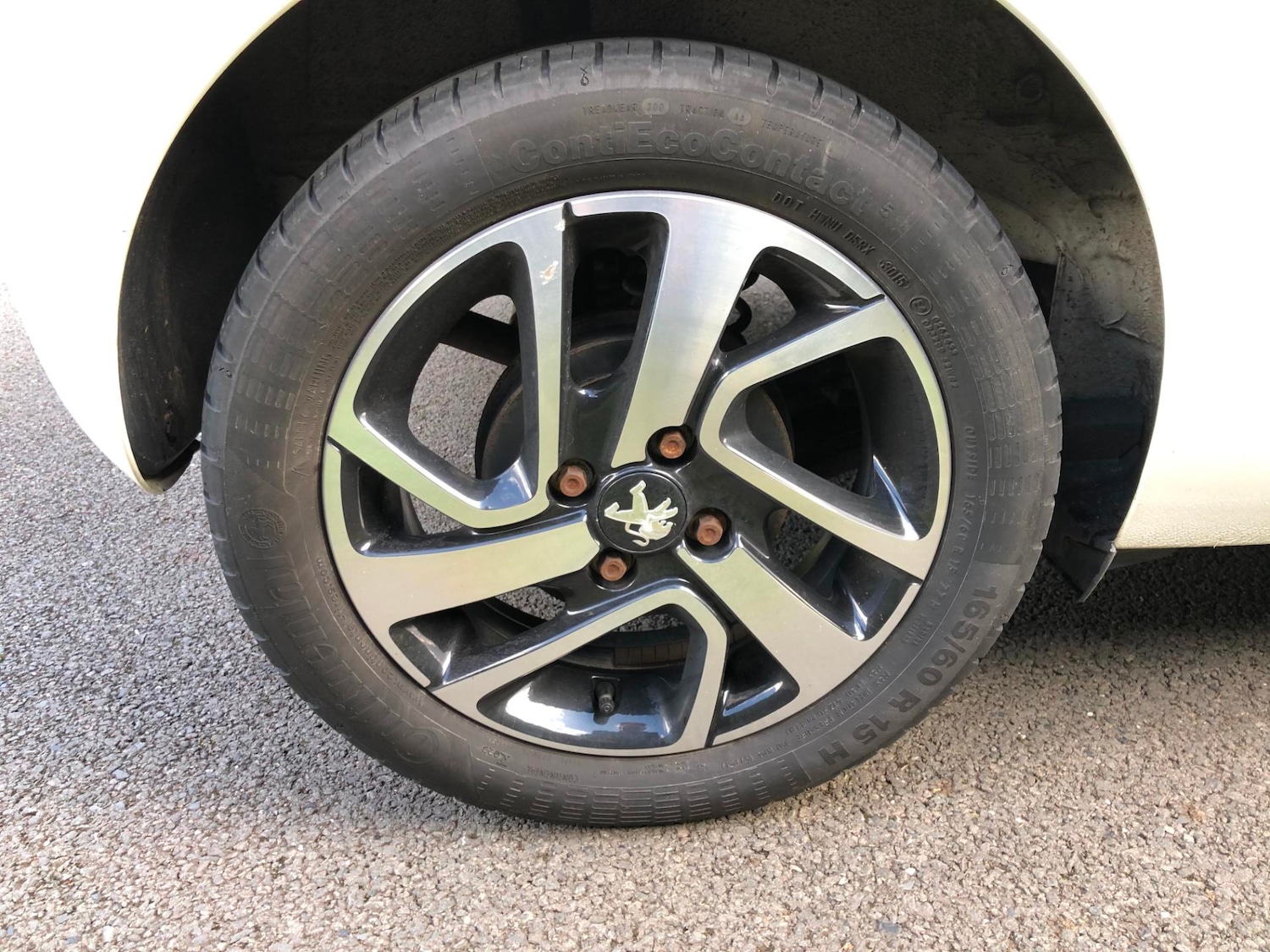 Used Peugeot 108 2015 for sale - 57869194: Photo 14