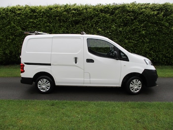 Used Nissan NV200 2015 for sale - 53617394: Photo