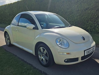 Used Volkswagen Beetle 2010 for sale - 78568796: Photo
