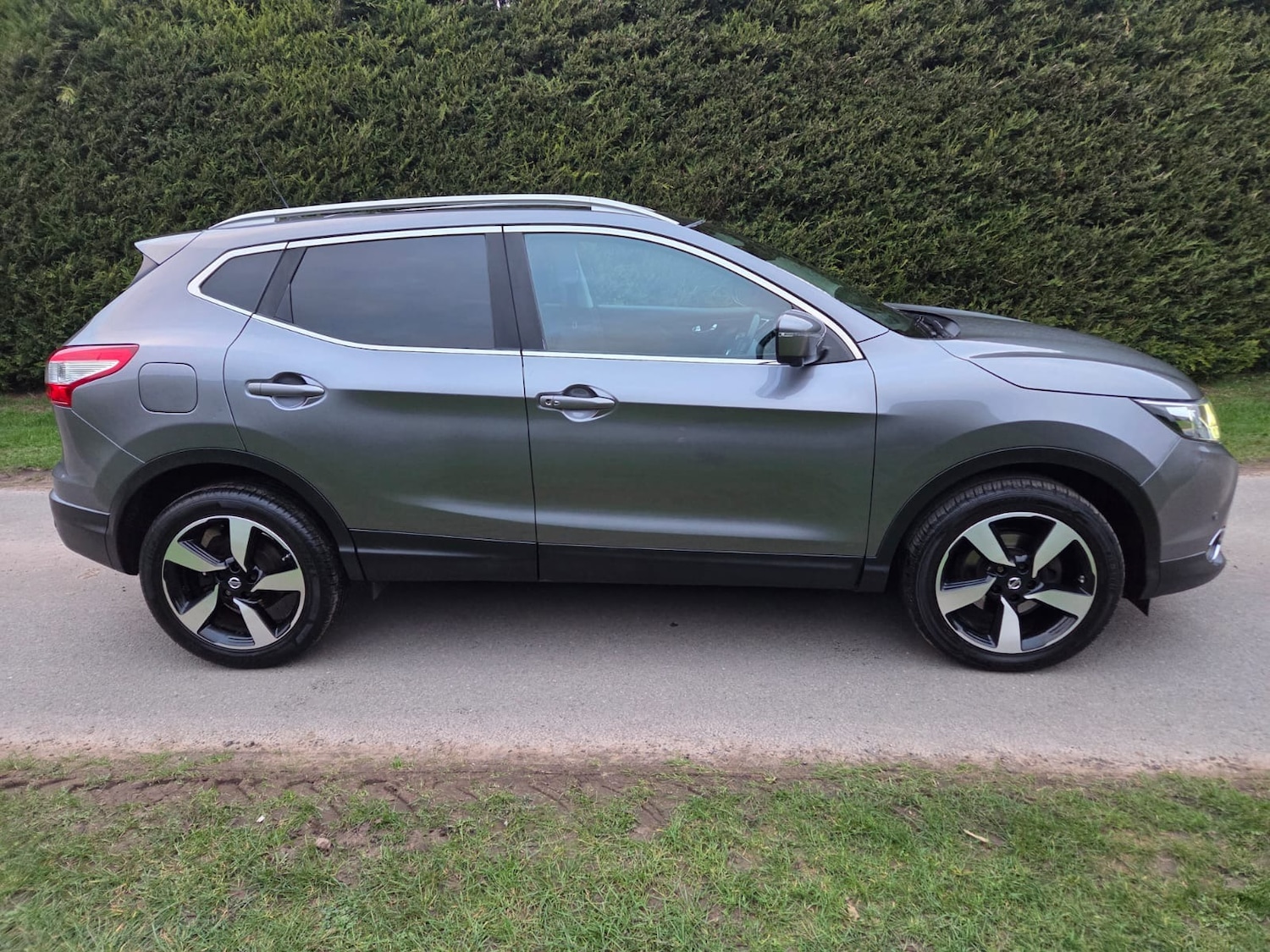 Used Nissan Qashqai 2015 for sale - 77743962: Photo 3