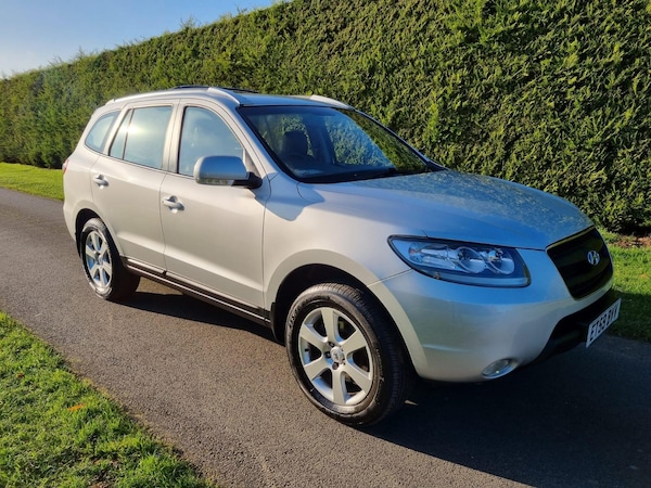 Used Hyundai Santa Fe 2010 for sale - 69359982: Photo 1