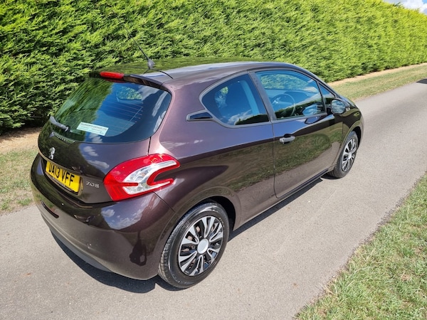 Used Peugeot 208 2013 for sale - 75283276: Photo 11