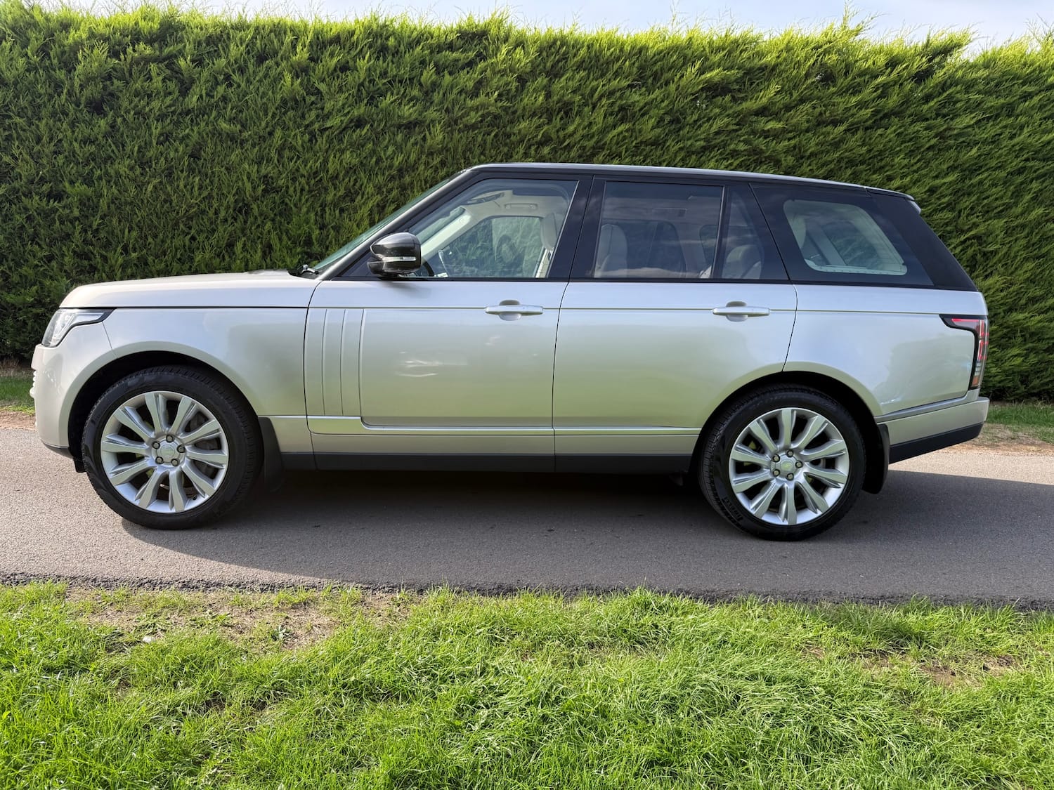 Land rover Range rover 4.4 SDV8 Autobiography 4dr Auto