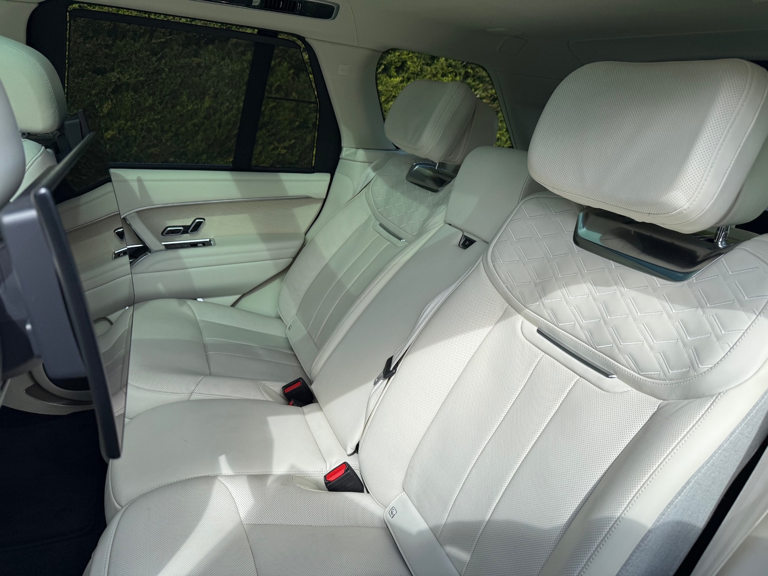 Land rover Range rover 4.4 P530 V8 SV 4dr Auto
