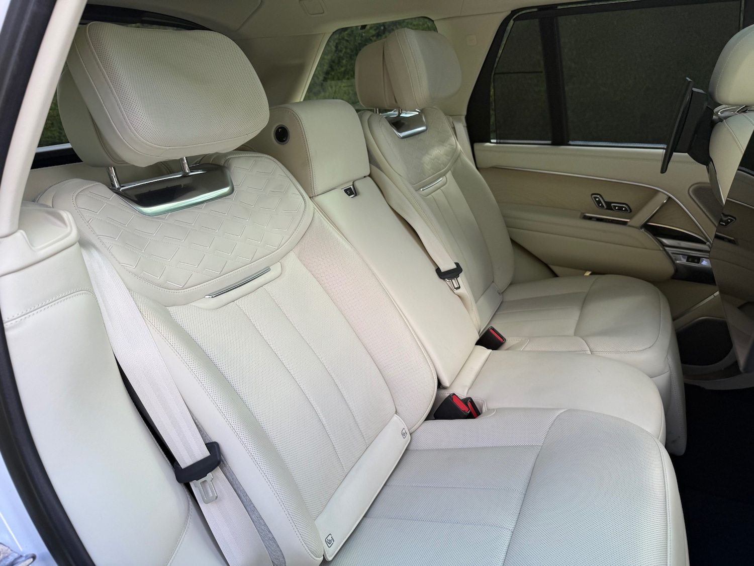 Land rover Range rover 4.4 P530 V8 SV 4dr Auto