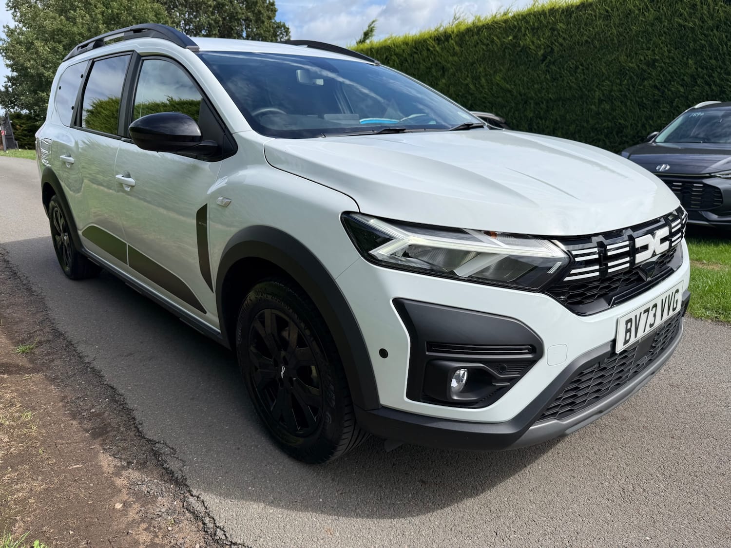 Dacia Jogger 1.6 HEV Extreme SE 5dr Auto Dacia Jogger 1.6 HEV Extreme SE 5dr Auto