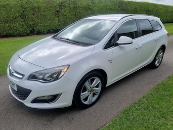 Used Vauxhall Astra 2013 for sale - 68136468: Photo