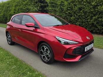 2025 (75) - 1.5 Hybrid Trophy 5dr Auto
