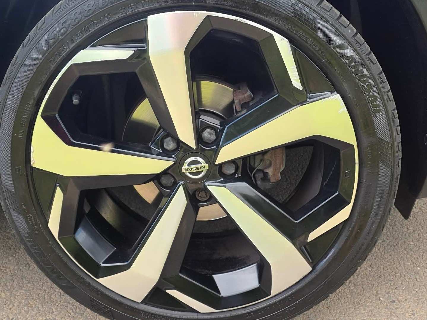 Nissan Juke 1.0 DiG-T N-Connecta 5dr