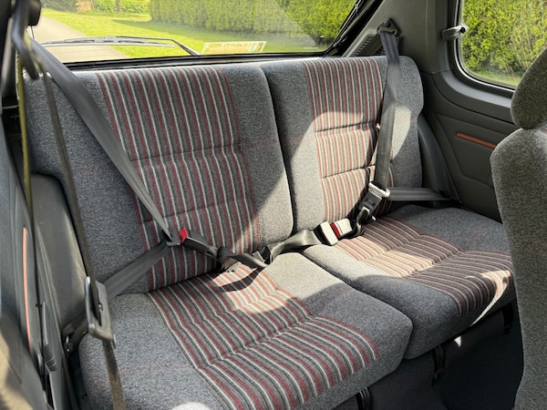 Used Peugeot 205 1989 for sale - 74481103: Photo 12