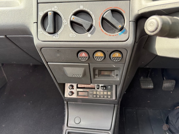 Used Peugeot 205 1989 for sale - 74481103: Photo 15
