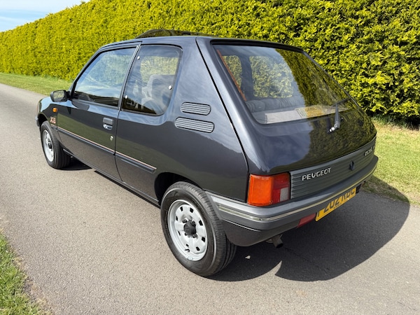 Used Peugeot 205 1989 for sale - 74481103: Photo 5