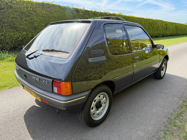 Used Peugeot 205 1989 for sale - 74481103: Photo 7