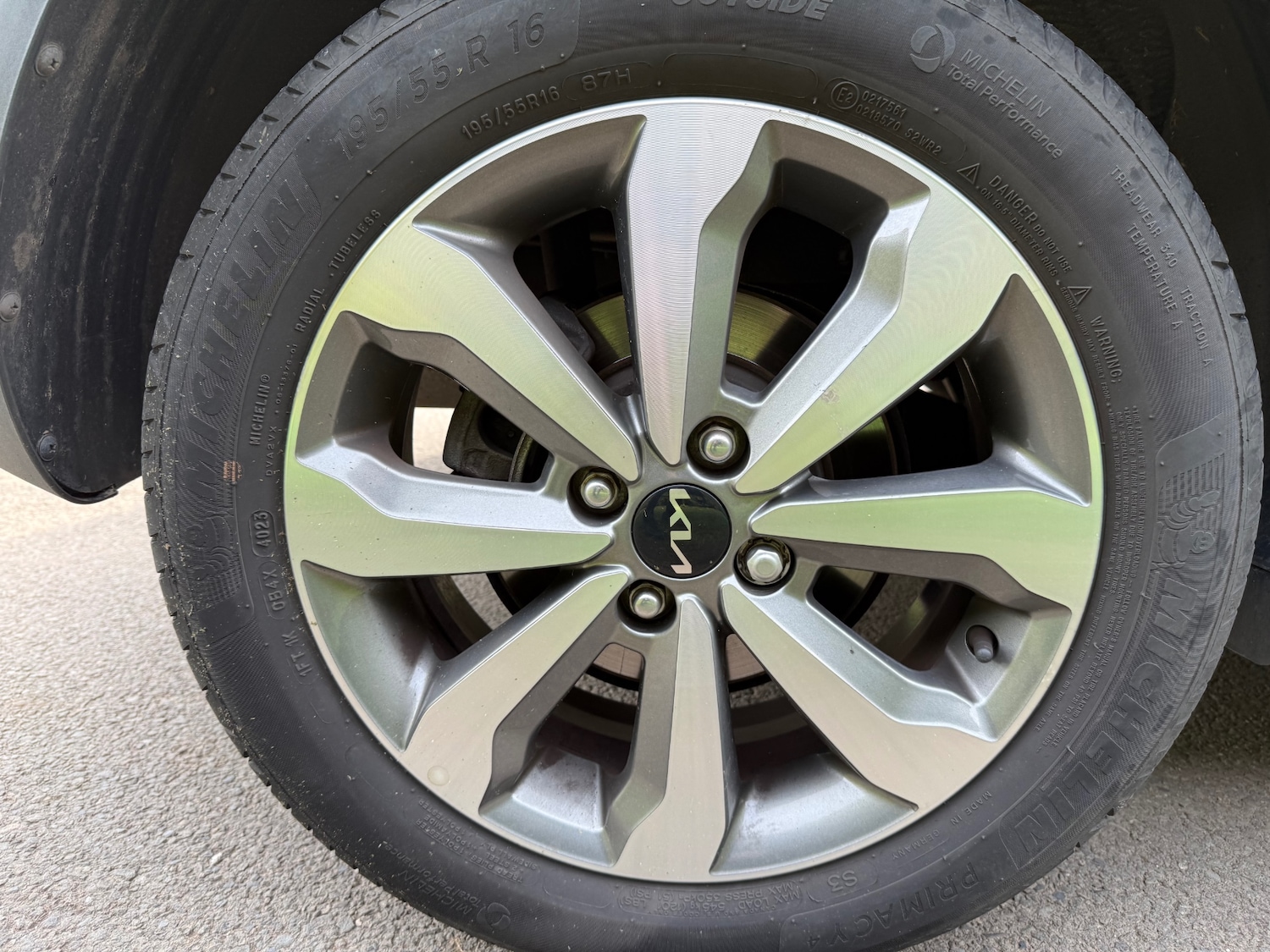 Used Kia Stonic 2024 for sale - 77715021: Photo 18