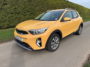 Used Kia Stonic 2024 for sale - 77715021: Photo