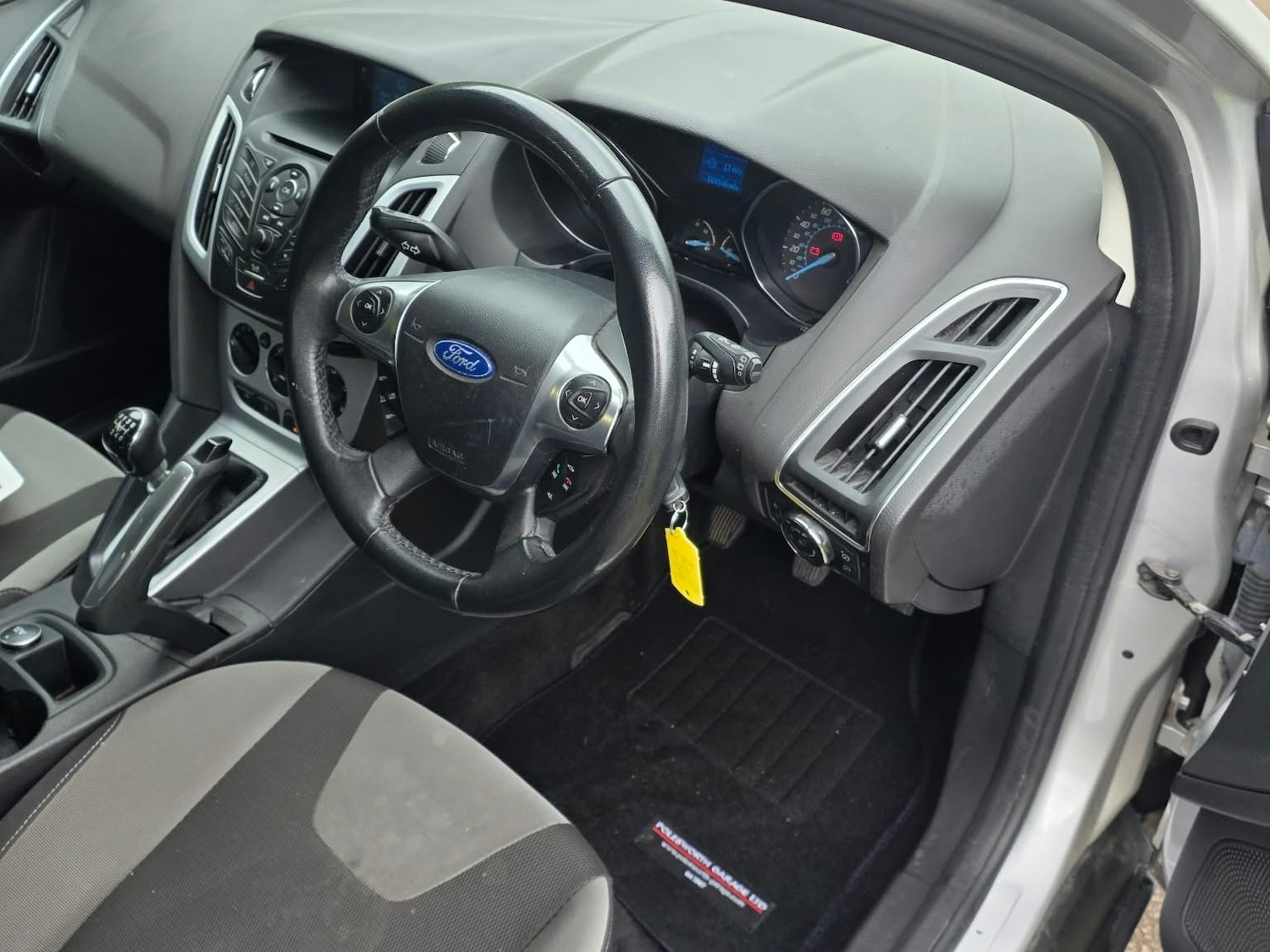 Used Ford Focus 2011 for sale - 78040210: Photo 12