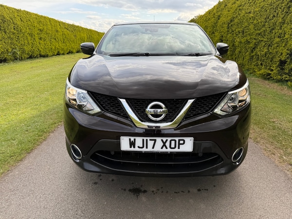 Used Nissan Qashqai 2017 for sale - 74437795: Photo 2