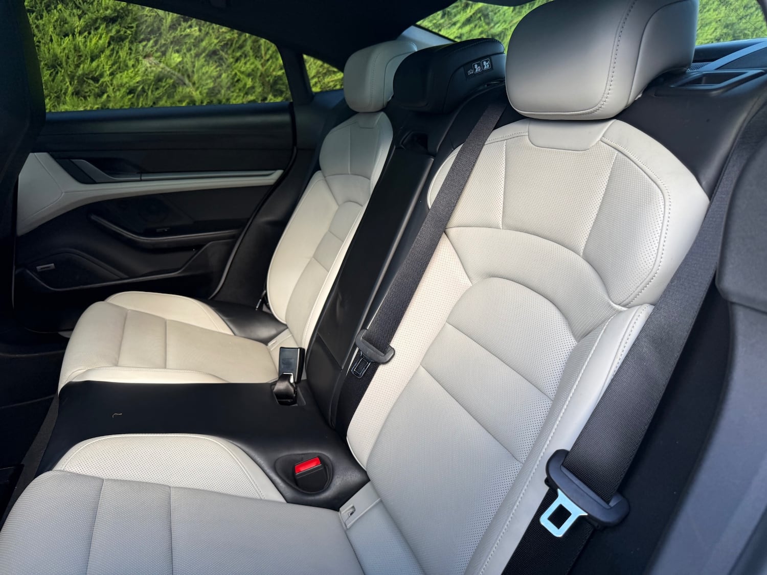 Porsche Taycan 420kW 4S 93kWh 4dr Auto