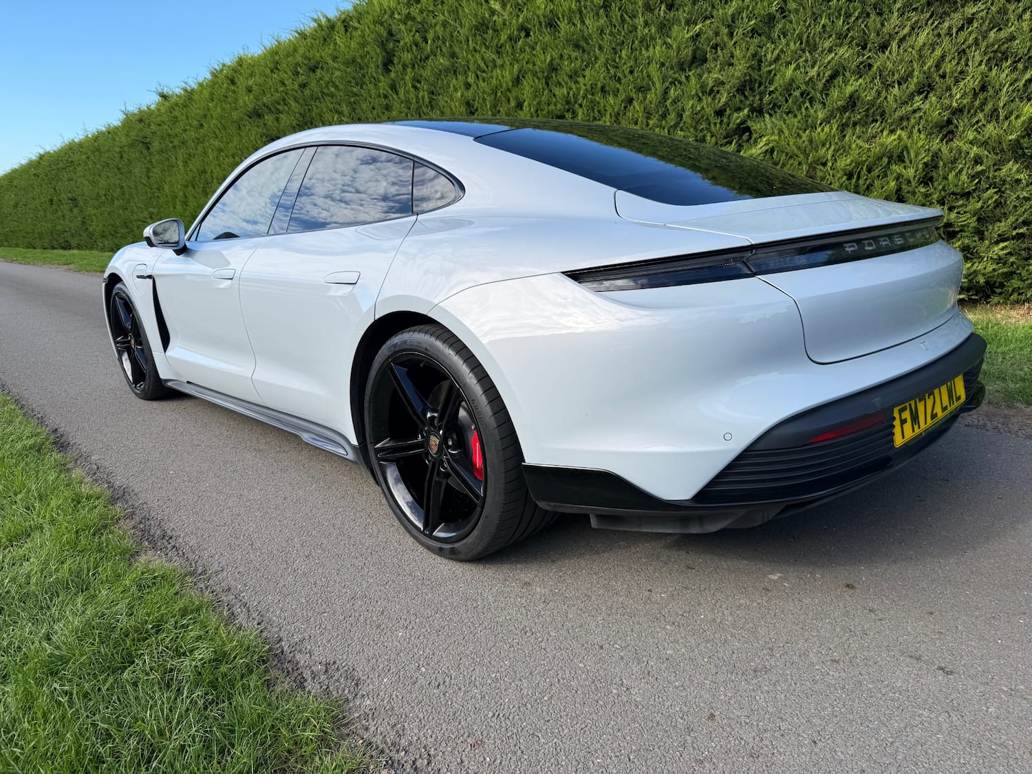 Porsche Taycan 420kW 4S 93kWh 4dr Auto