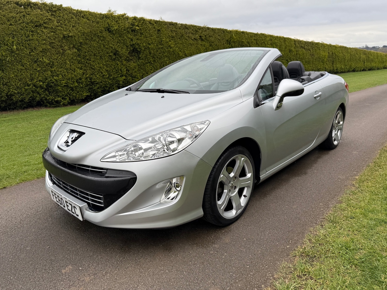 Used Peugeot 308 2010 for sale - 74139894: Photo 14