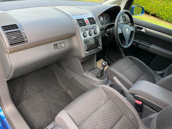 Used Volkswagen Touran 2008 for sale - 68338548: Photo 15