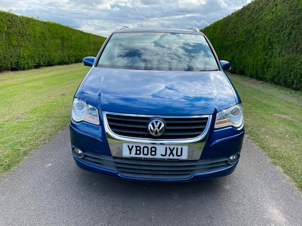 Used Volkswagen Touran 2008 for sale - 68338548: Photo 2