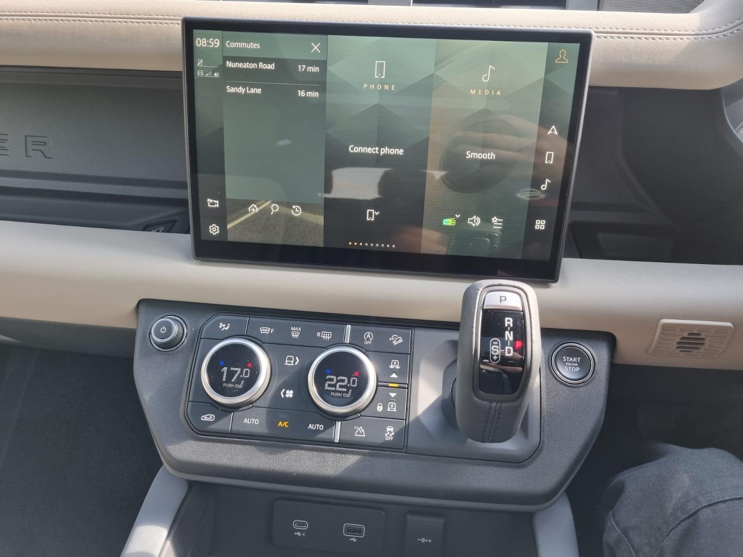 Used Land Rover Defender 2023 for sale - 67383294: Photo 15