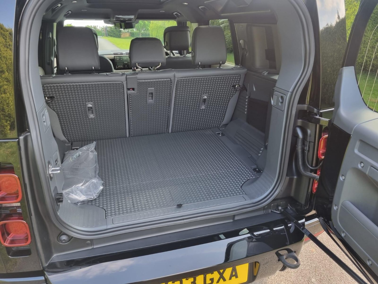Used Land Rover Defender 2023 for sale - 67383294: Photo 9