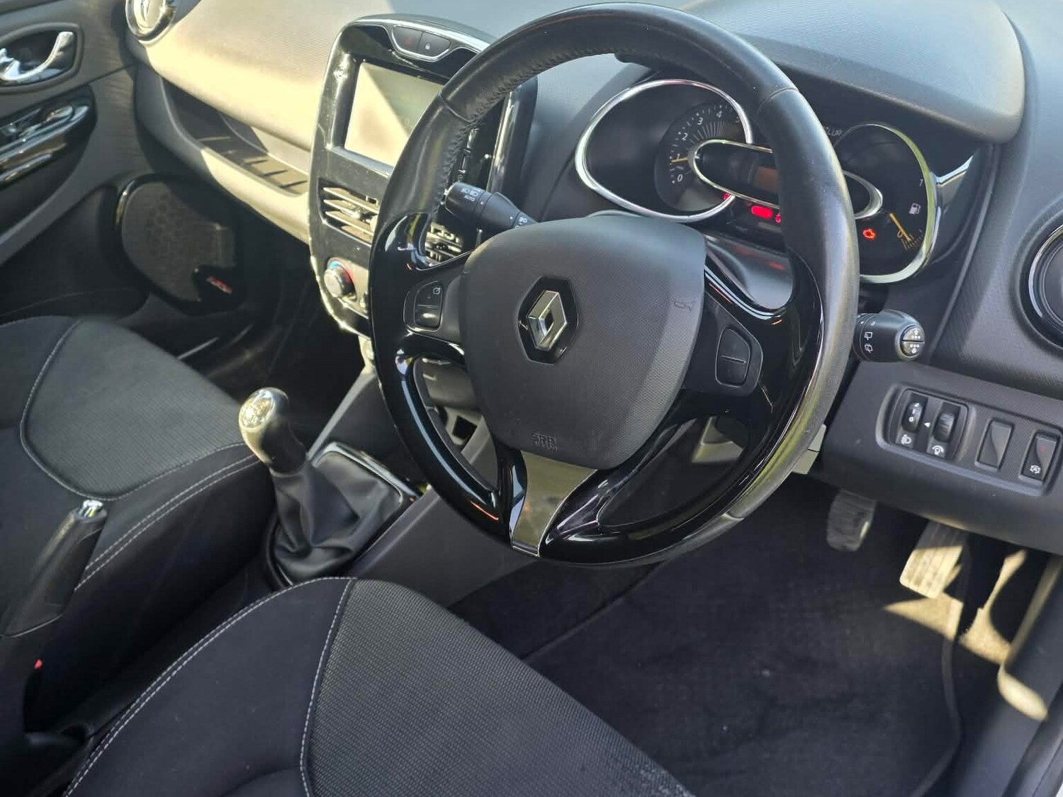 Used Renault Clio 2014 for sale - 78166450: Photo 10