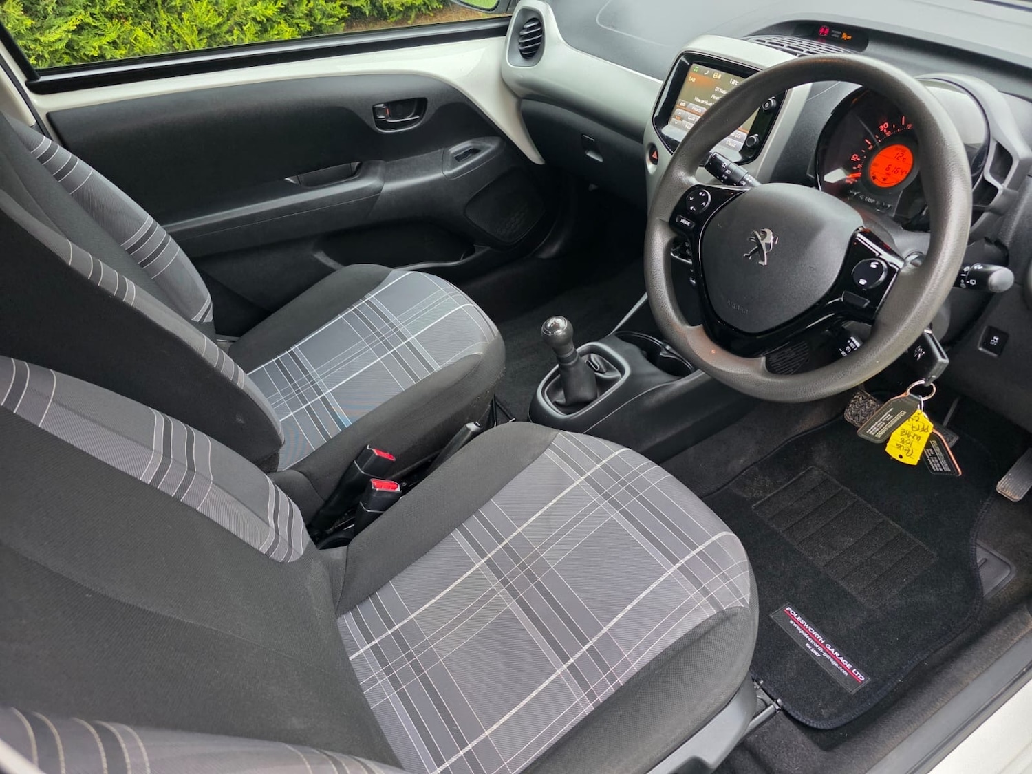 Used Peugeot 108 2017 for sale - 77504680: Photo 12