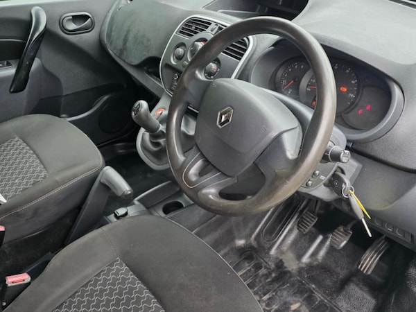 Used Renault Kangoo 2015 for sale - 76298909: Photo 9