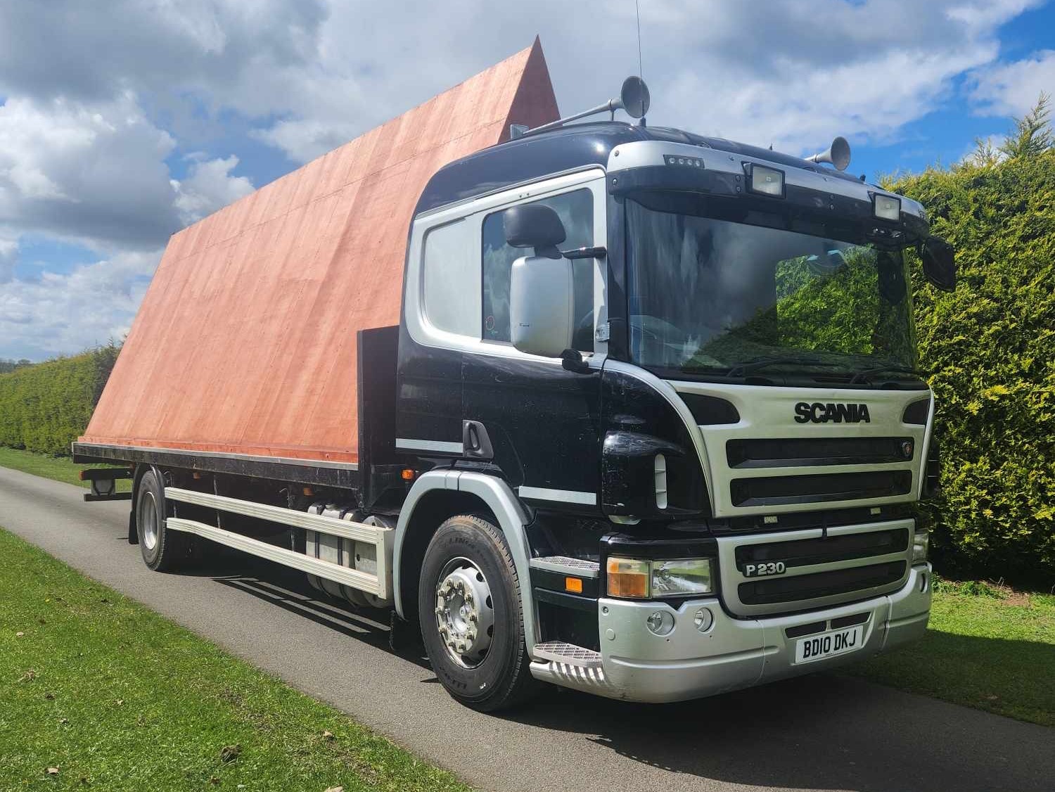 Scania P-srs D-CLASS Advertising
