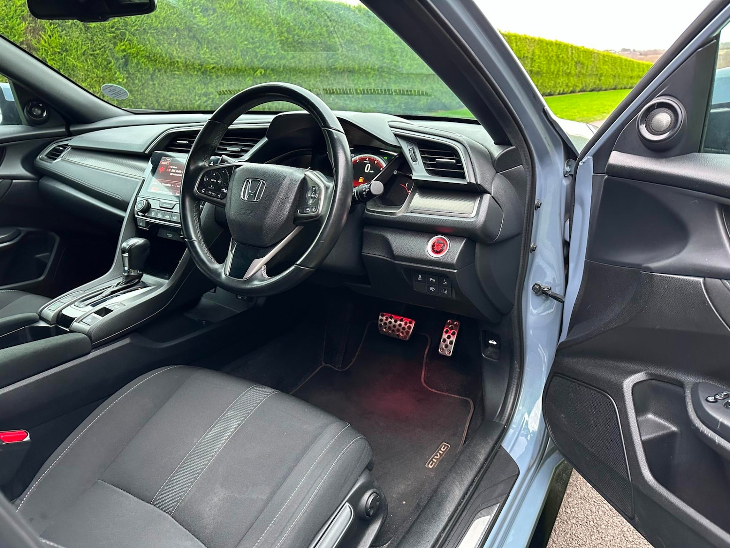 Used Honda Civic 2017 for sale - 69479944: Photo 9