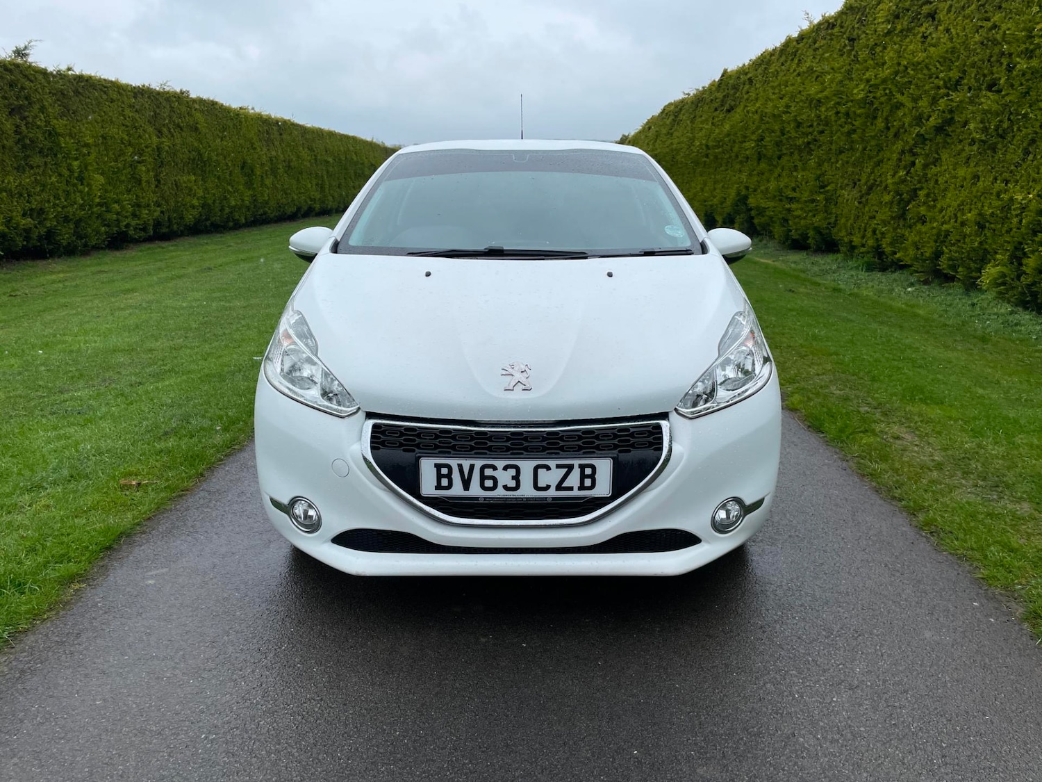 Used Peugeot 208 2013 for sale - 66721649: Photo 2