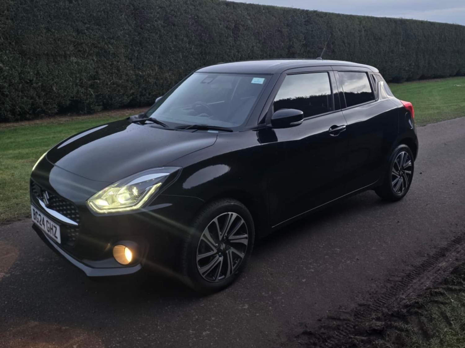 Used Suzuki Swift 2024 for sale - 77296571: Photo 4