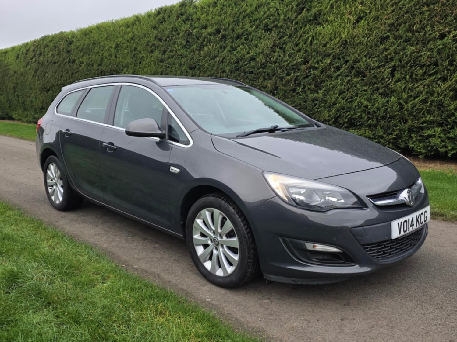 Used Vauxhall Astra 2014 for sale - 76505535: Photo 1
