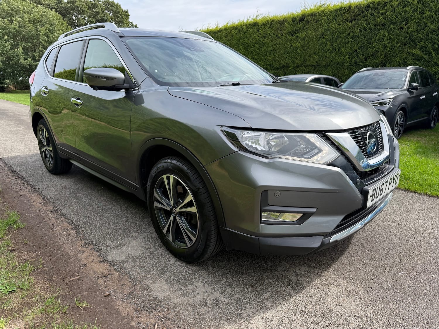 Nissan X-trail 1.6 DiG-T N-Connecta 5dr [7 Seat]