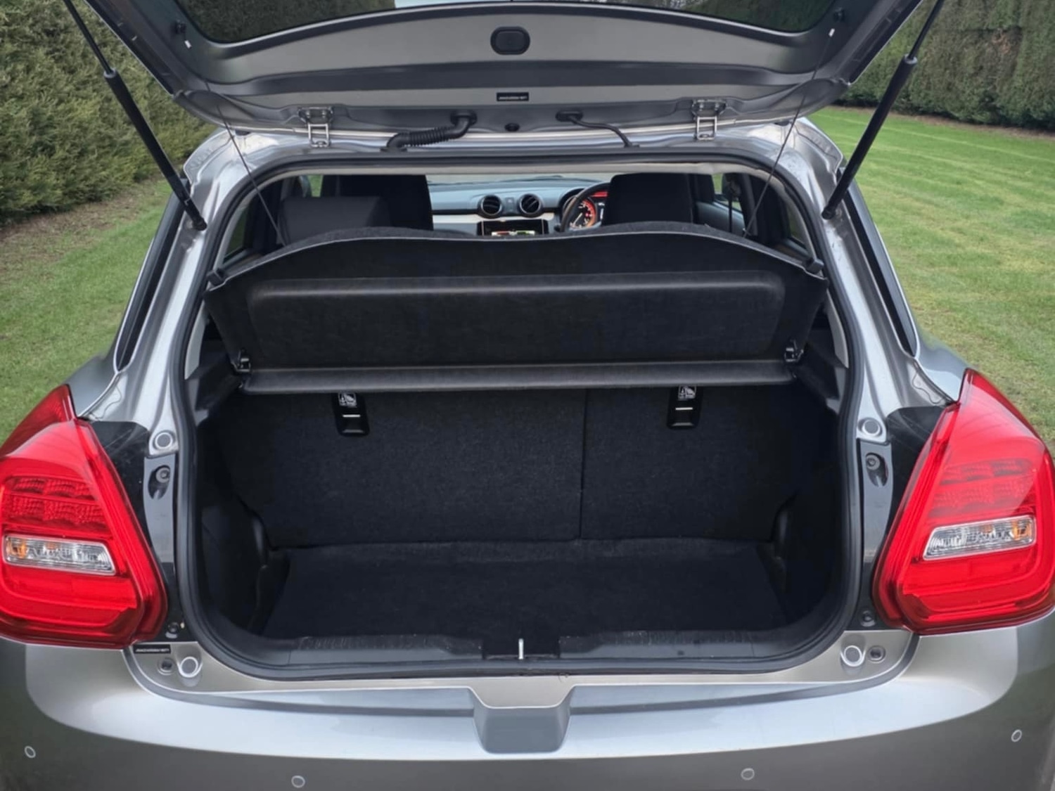 Used Suzuki Swift 2024 for sale - 77296567: Photo 10