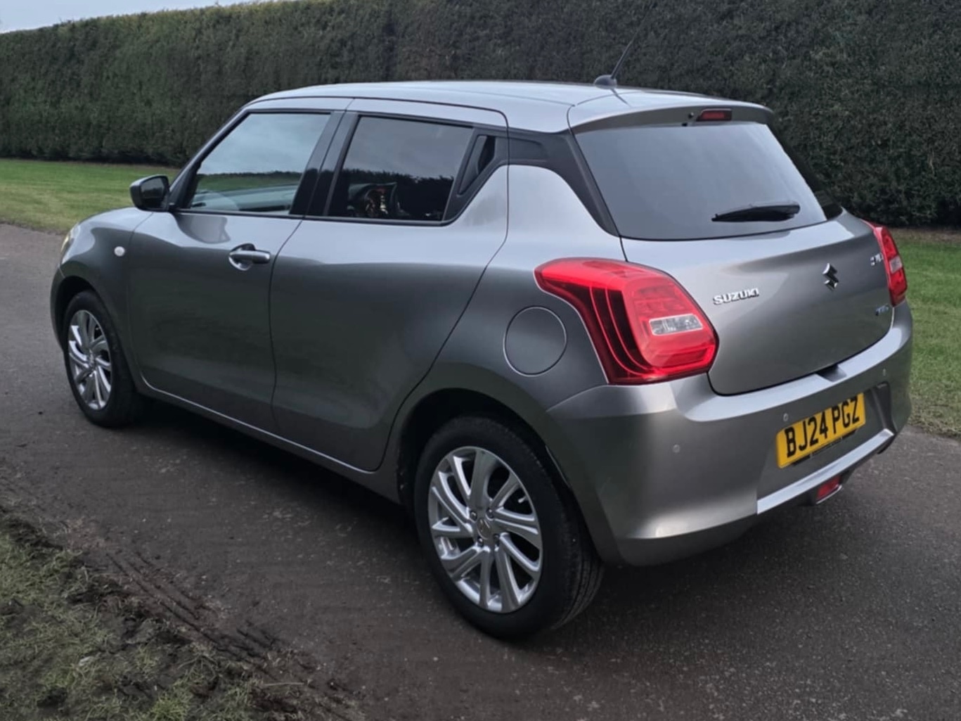 Used Suzuki Swift 2024 for sale - 77296567: Photo 9