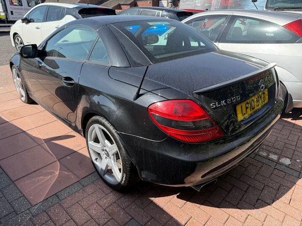 Used Mercedes-Benz SLK 2010 for sale - 74339933: Photo 4