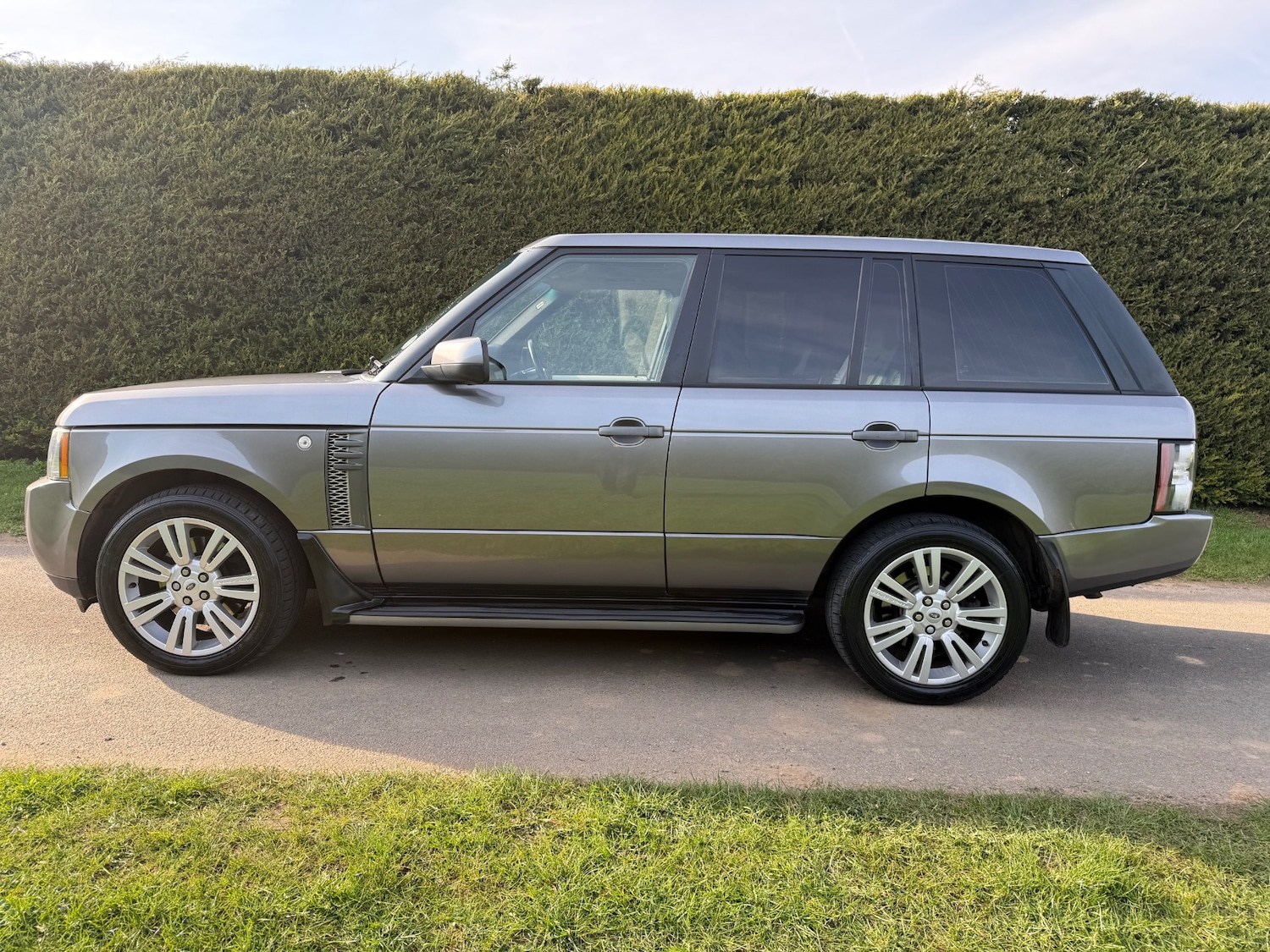Used Land Rover Range Rover 2010 for sale - 77950713: Photo 5