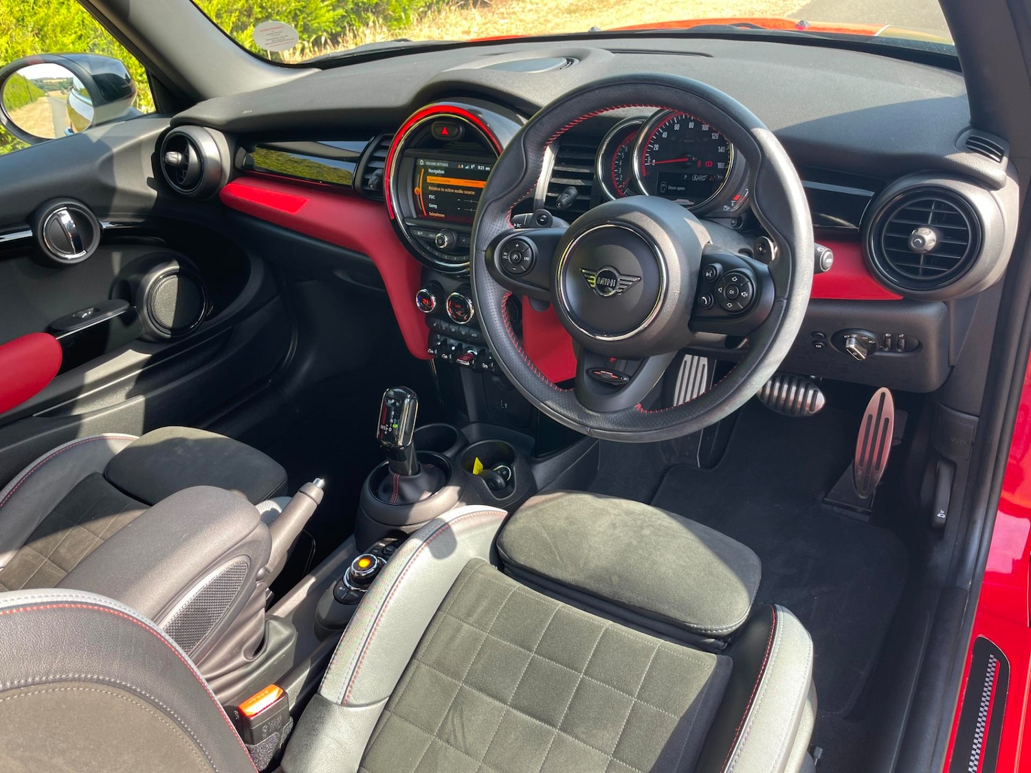 Used MINI Hatch 2019 for sale - 63600681: Photo 19