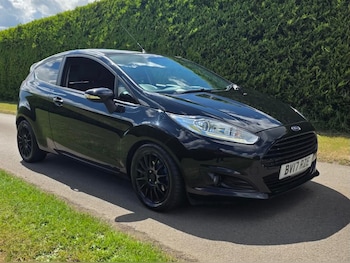 Used Ford Fiesta 2017 for sale - 78778143: Photo