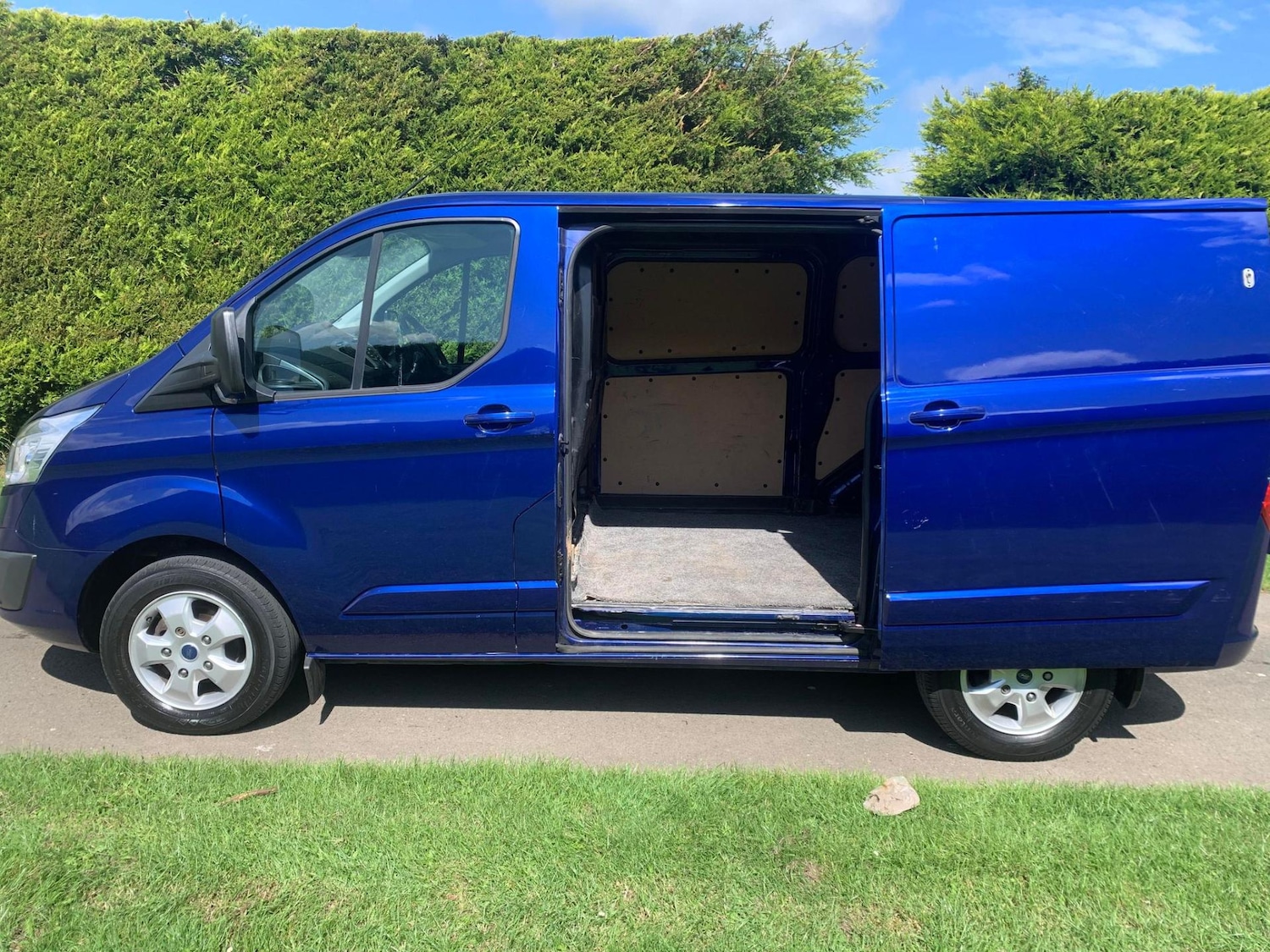 Used Ford Transit Custom 2017 for sale - 67735290: Photo 10