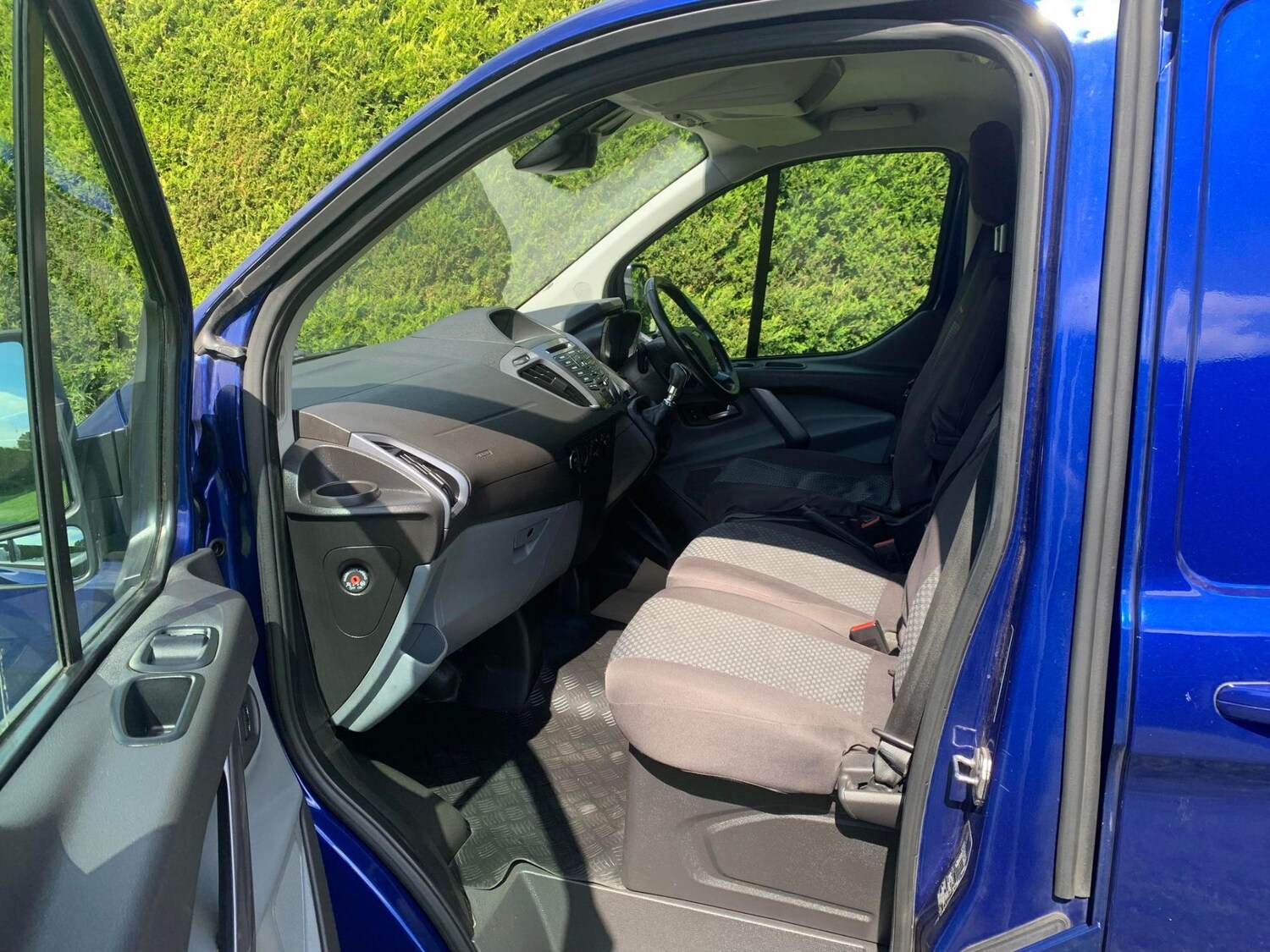 Used Ford Transit Custom 2017 for sale - 67735290: Photo 12