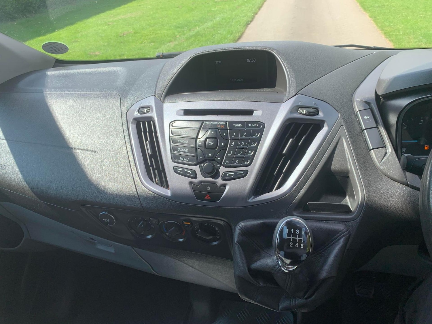 Used Ford Transit Custom 2017 for sale - 67735290: Photo 13