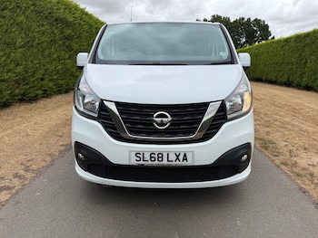 Used Nissan NV300 2018 for sale - 79329899: Photo