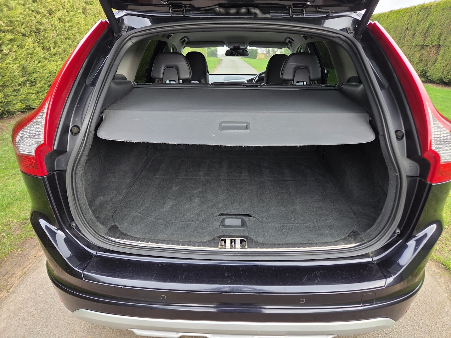 Used Volvo XC60 2013 for sale - 77675625: Photo 10