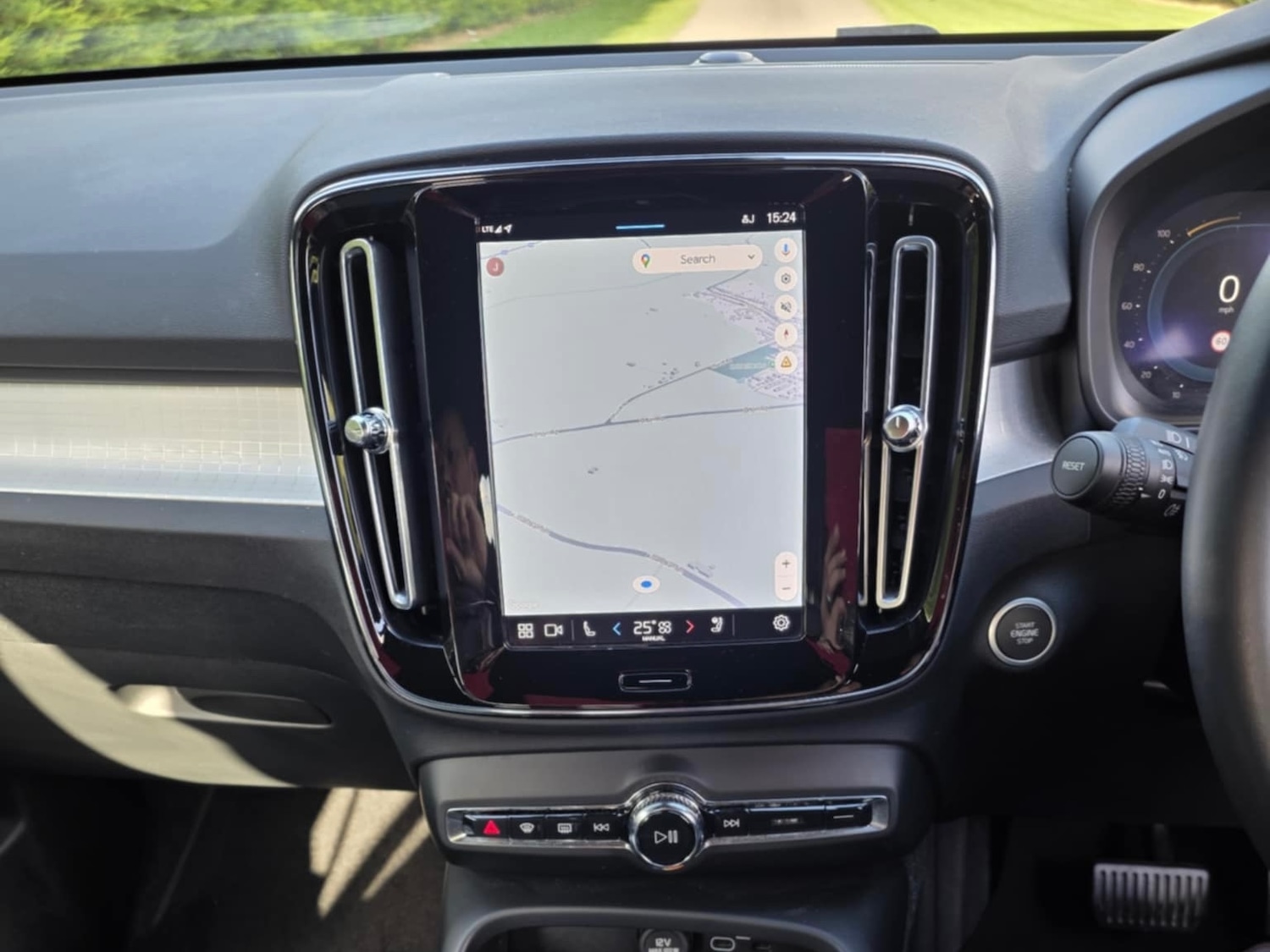 Used Volvo XC40 2023 for sale - 76183104: Photo 14